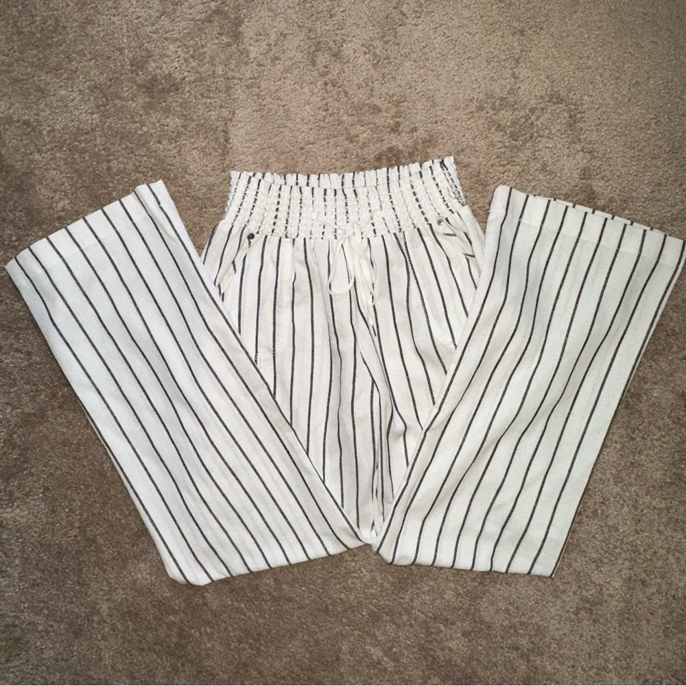 NWOT Wide Leg High Waisted Pants